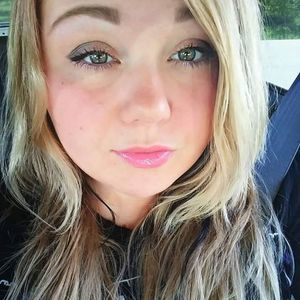 Meet your Posher, Abigail